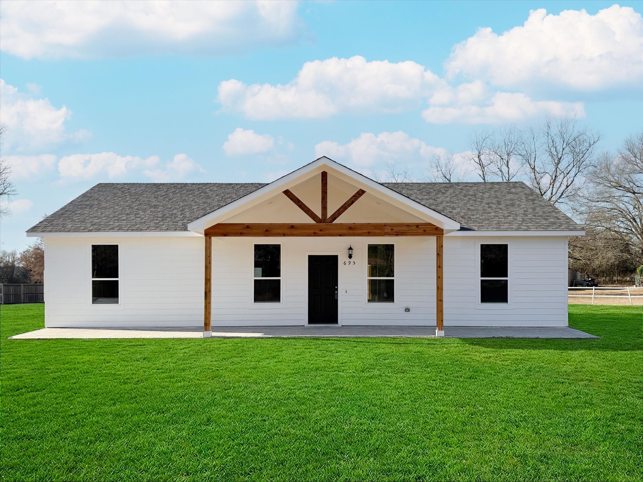 New 3 BR 2 Bath 1341 Sq Ft – Emory, TX